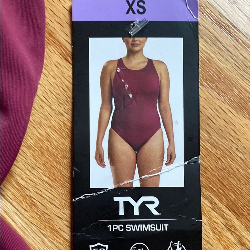 TYR Women’s One Piece Swimsuit - Burgundy NWT - Picture 2 of 5